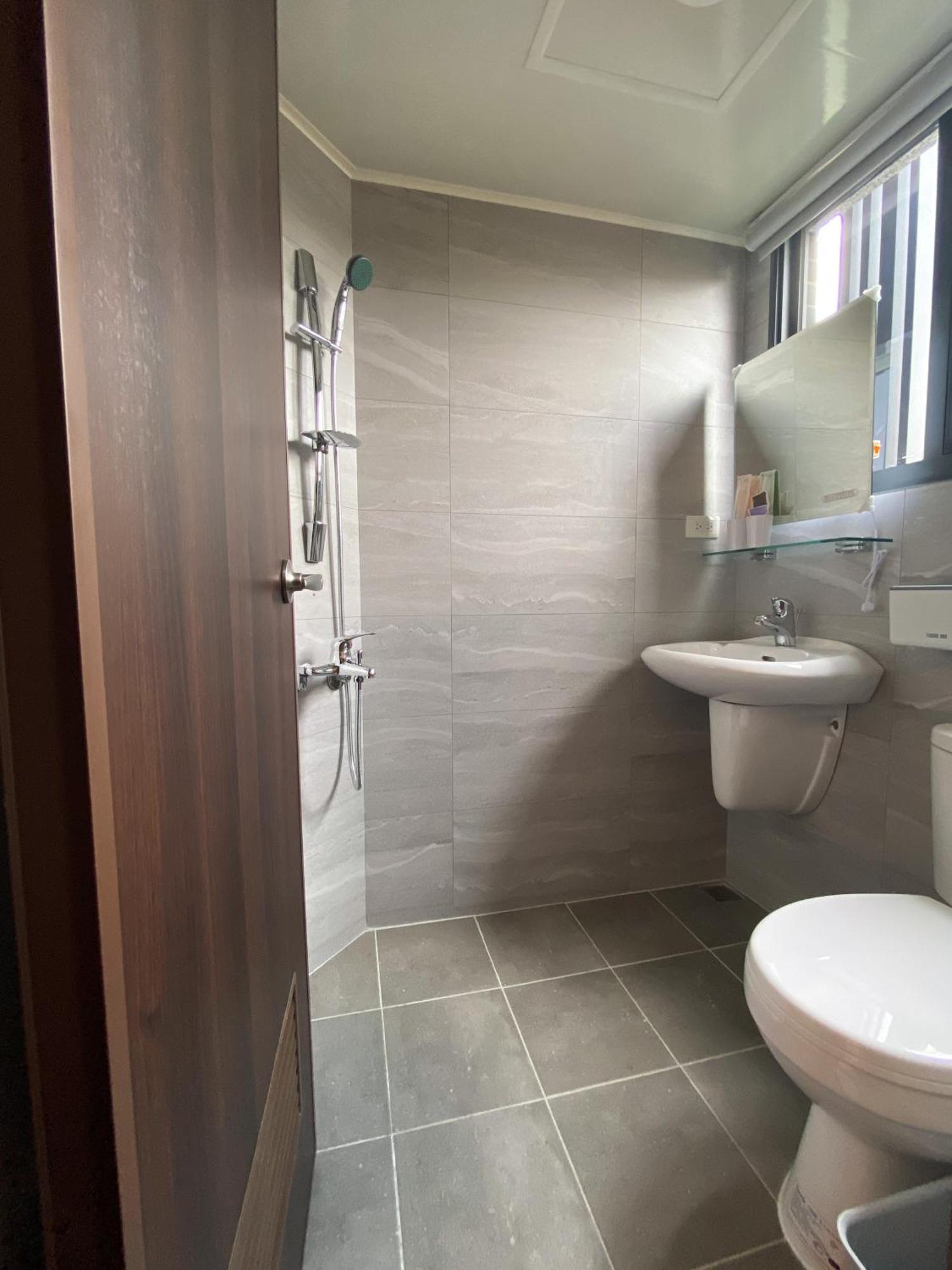 想想旅居 Allegro Hostel Tajcshung Szoba fotó